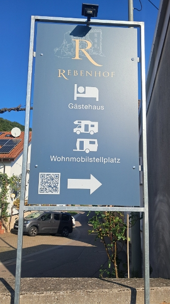 20251011_112905.jpg - ...zum Rebenhof.