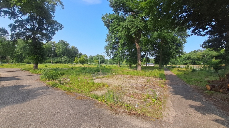 20250613_172802.jpg - Der eigentliche Campingplatz ist zur Zeit ein "Lost Place"...