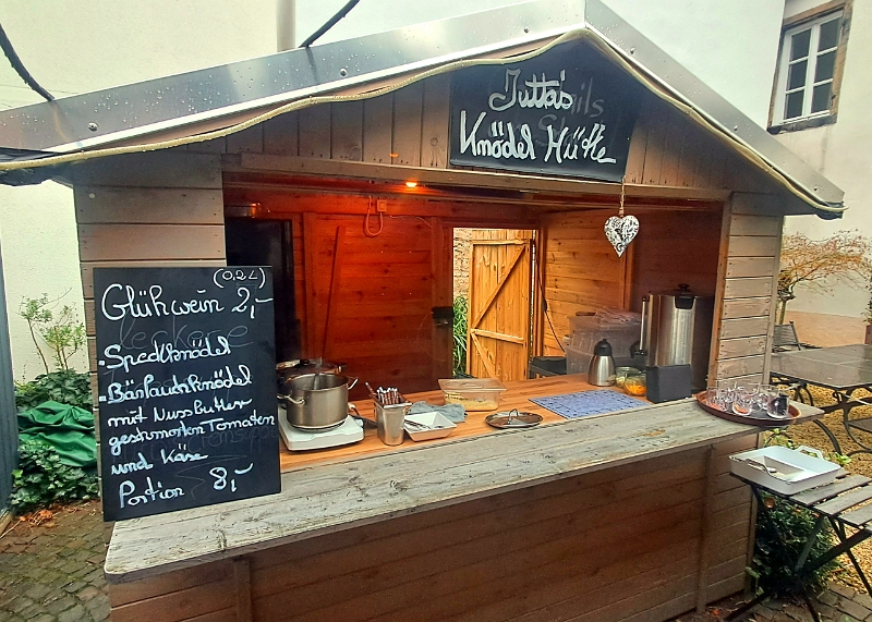 20251115_135420.jpg - ...tatsächlich einen"Glühweinstand"! :-)