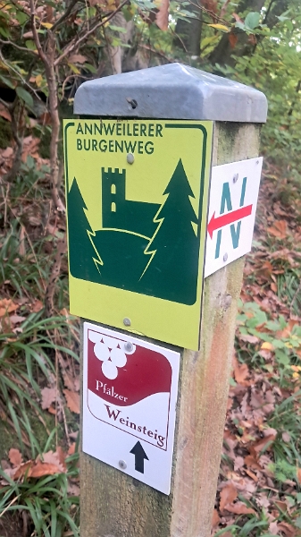 20251018_113537.jpg - Am nächsten Tag ziehen wir die Wanderklamotten an und starten die "Runde".