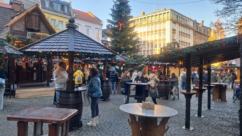 20251122_151803.jpg - Auf dem Obermarkt...