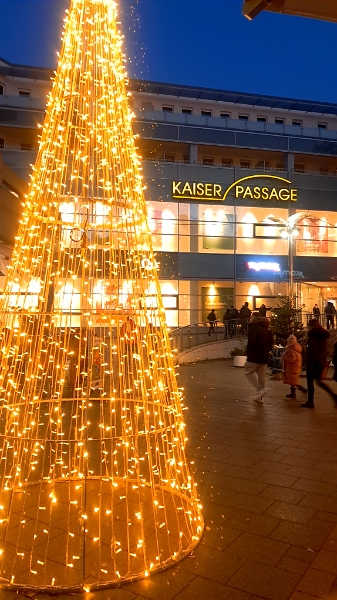 20251122_170011.jpg - ...um, als es dunkel wird erneut eine Runde zu drehen.