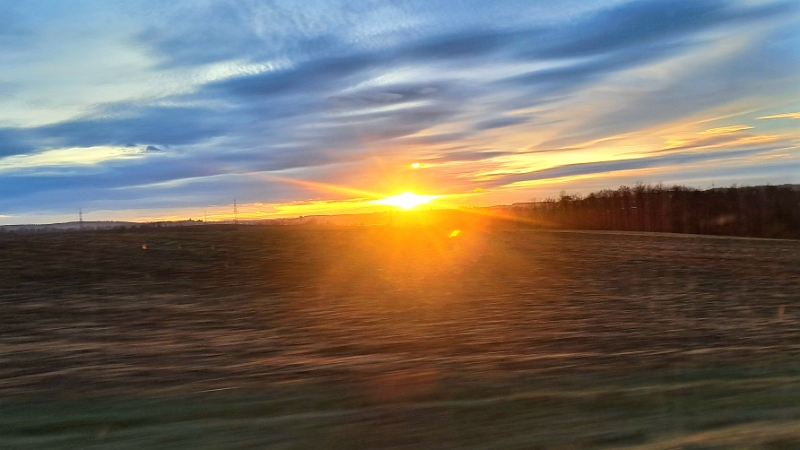 20250124_165643.jpg - Gerade als die Sonne untergeht...