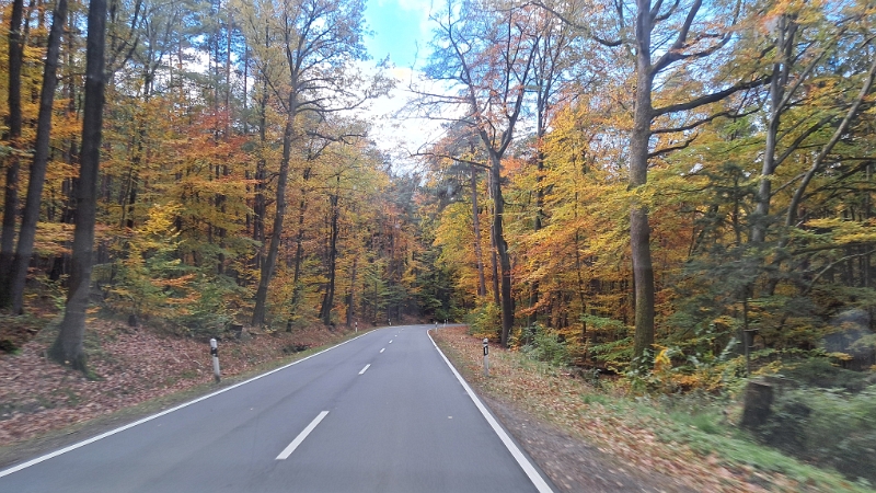 20251026_122413.jpg - ...und machen uns auf den Weg...