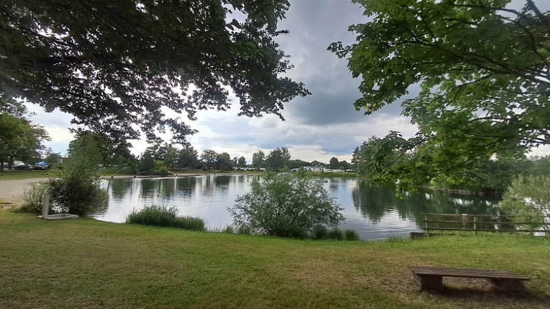 20250627_155337.jpg - ...und direkt zum See gelaufen.