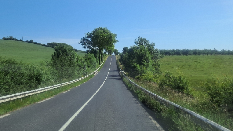 20250531_101734.jpg - Weiter gehts übers Land...