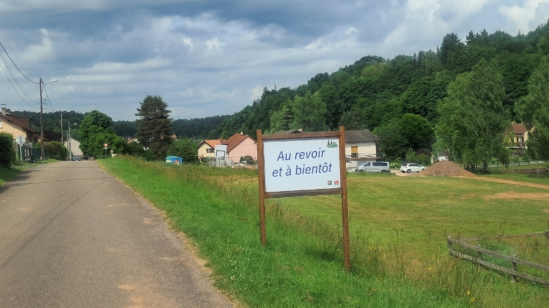20250601_102200.jpg - Am nächsten Morgen müssen wir uns auf den Heimweg machen. :-(Es war eine absolut ruhige Nacht und generell einfach schön hier auf dem Camping Municipal Saint Quirin.