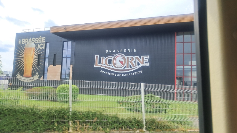 20250601_122344.jpg - Vorbei an der Licorne-Brauerei...