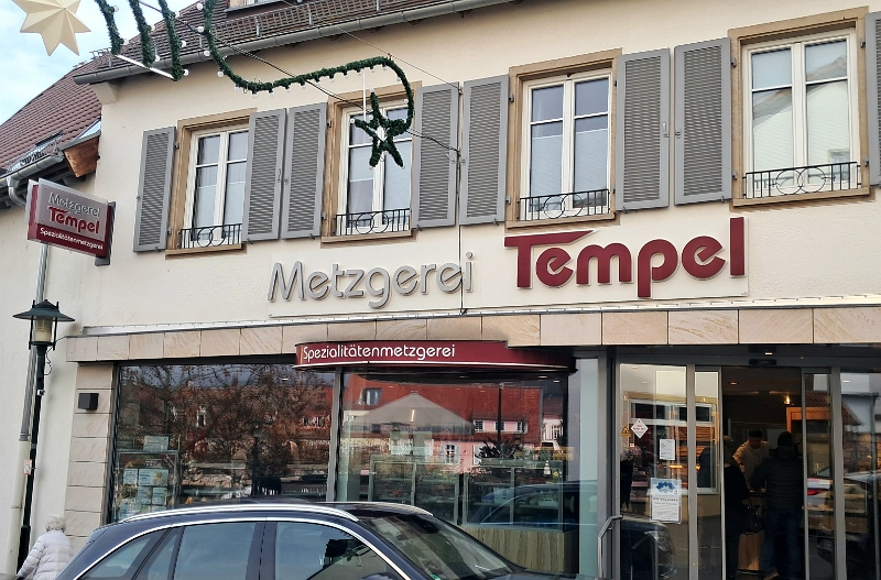 20251129_120037.jpg - ...weil wir hier, in der Metzgerei Tempel...