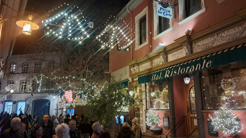 20251129_173817.jpg - ...in den Gassen...