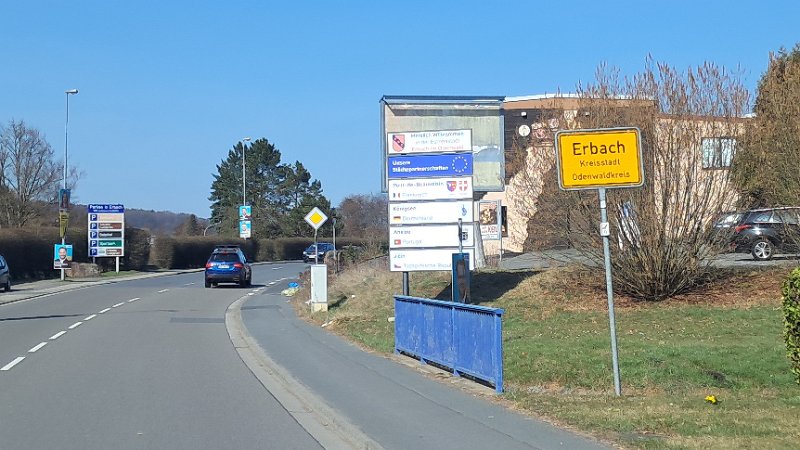 20260307_132532.jpg - Wir haben dann nach dem Stadtbummel beschlossen weiter zu fahren. Wir haben sogar einen "Plan".Dieser führt uns nach Erbach im Odenwald...