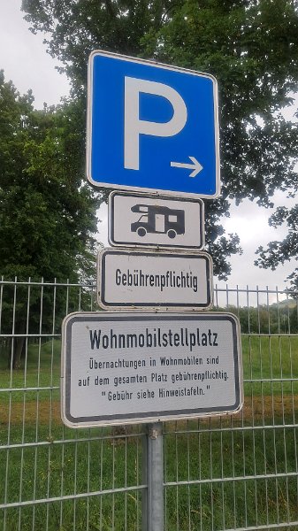 20260612_181423.jpg - Wir fahren auf den Stellplatz...
