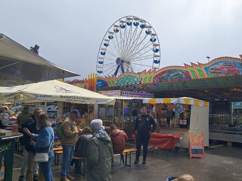 20260514_134021.jpg - Auf dem Fohlenmarkt angekommen...