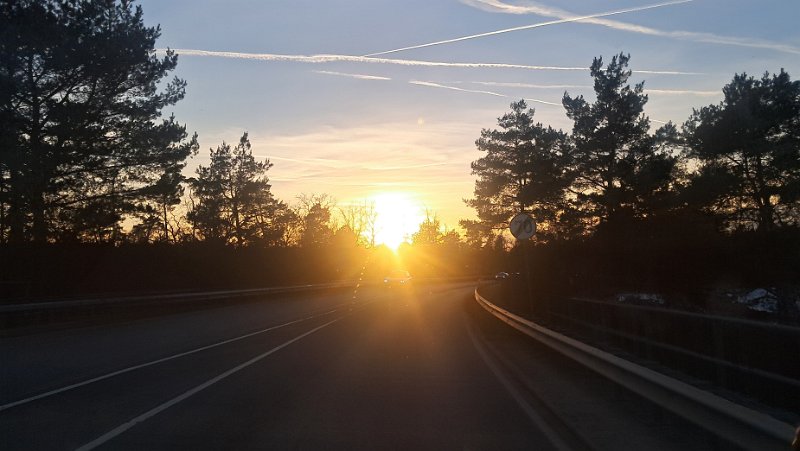 20260116_163329.jpg - ...daheim angekommen, Dixi startklar gemacht und dem Sonnenuntergang entgegen...