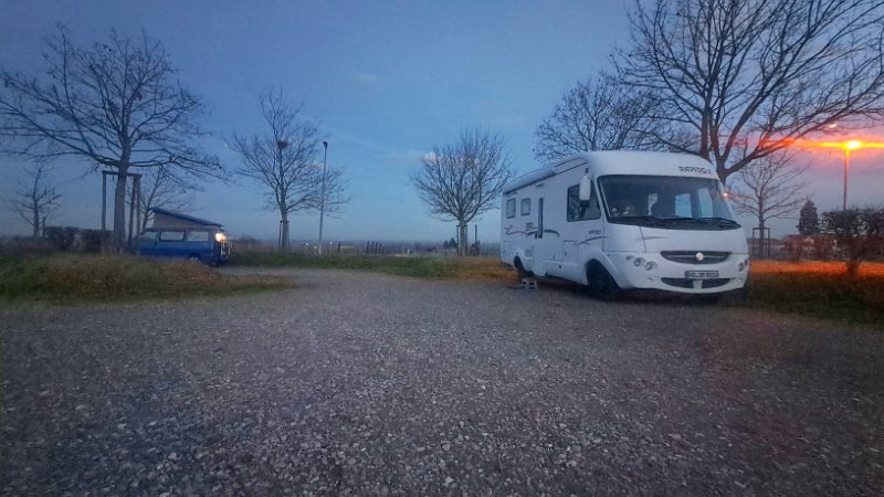 20260116_172949.jpg - ...auf den Stellplatz in Rhodt unter Rietburg gefahren.