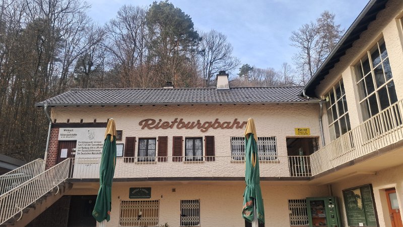 20260117_124303.jpg - ...dann zu der Rietburgbahn, die allerdings erst wieder ab März fährt.