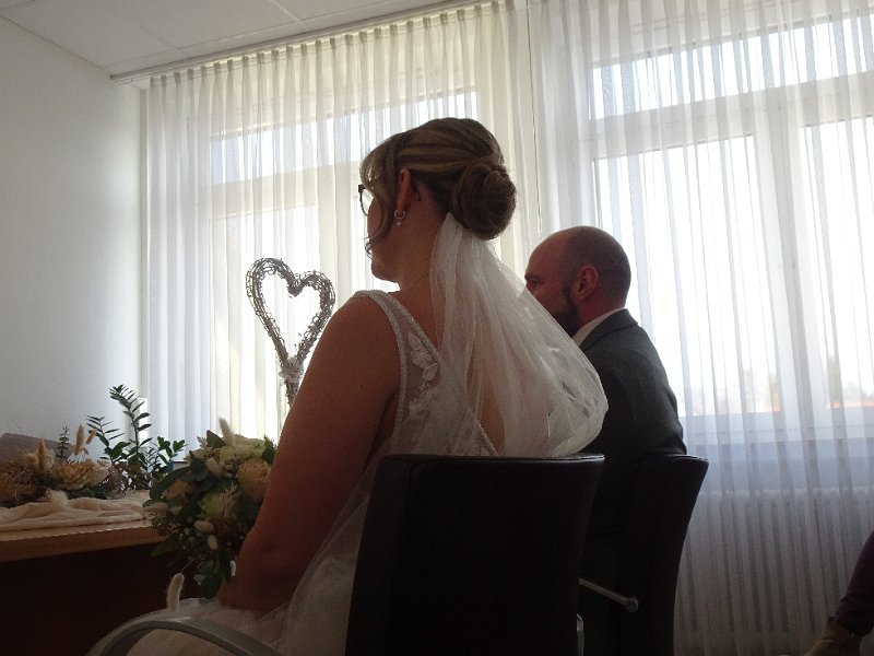 DSC05012.JPG - ...wo die beiden sich das "Ja-Wort" geben!
