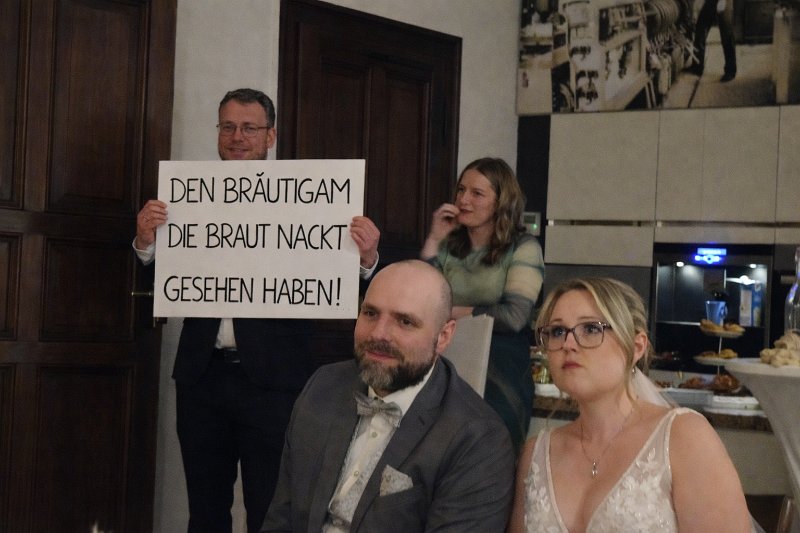 file_00000000b41871f4880d626457f1723f.png - Nun kommen ein paar lustige Spielchen...