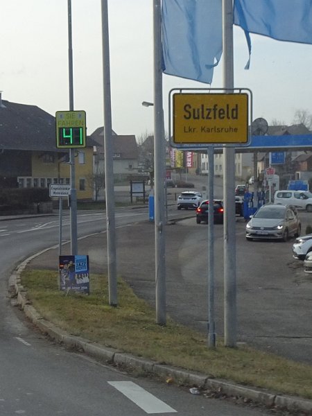 DSC05001.JPG - Wir sind am Samstag Vormittag in Sulzfeld angekommen...