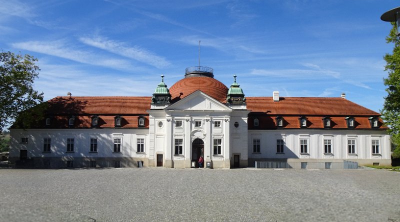 DSC08668.JPG - ...sowie das Schiller-Nationalmuseum und das Literaturmuseum der Moderne.