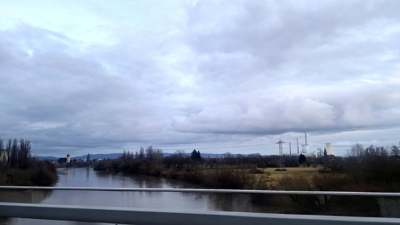 20260213_172116.jpg - ...über den Main bei Hanau...